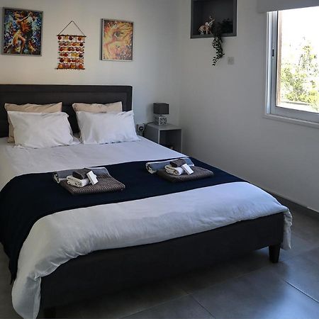 Alex'S Vacation Suite - 100M From The Beach - 6 Guests Пафос Экстерьер фото